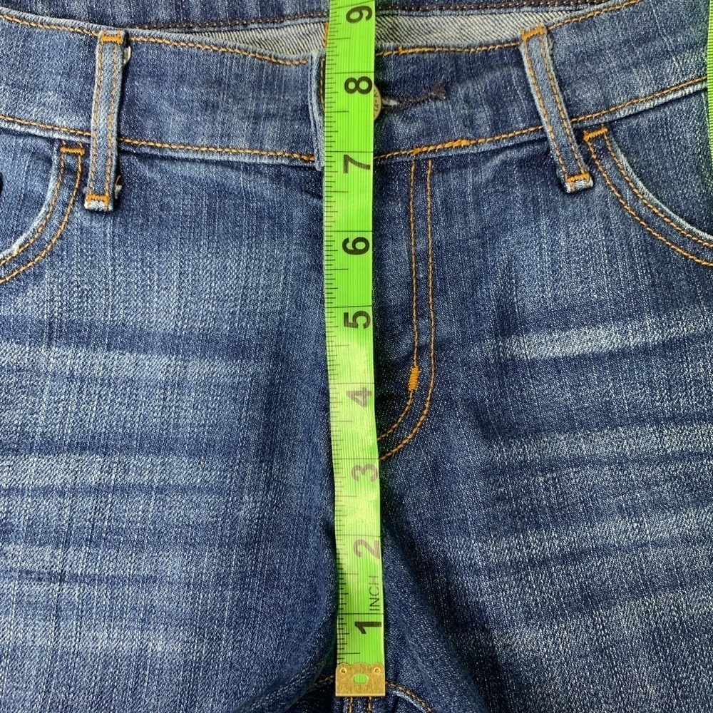 Old Navy Distressed Fray Hem Cut Off Jean Shorts - Picture 8 of 9
